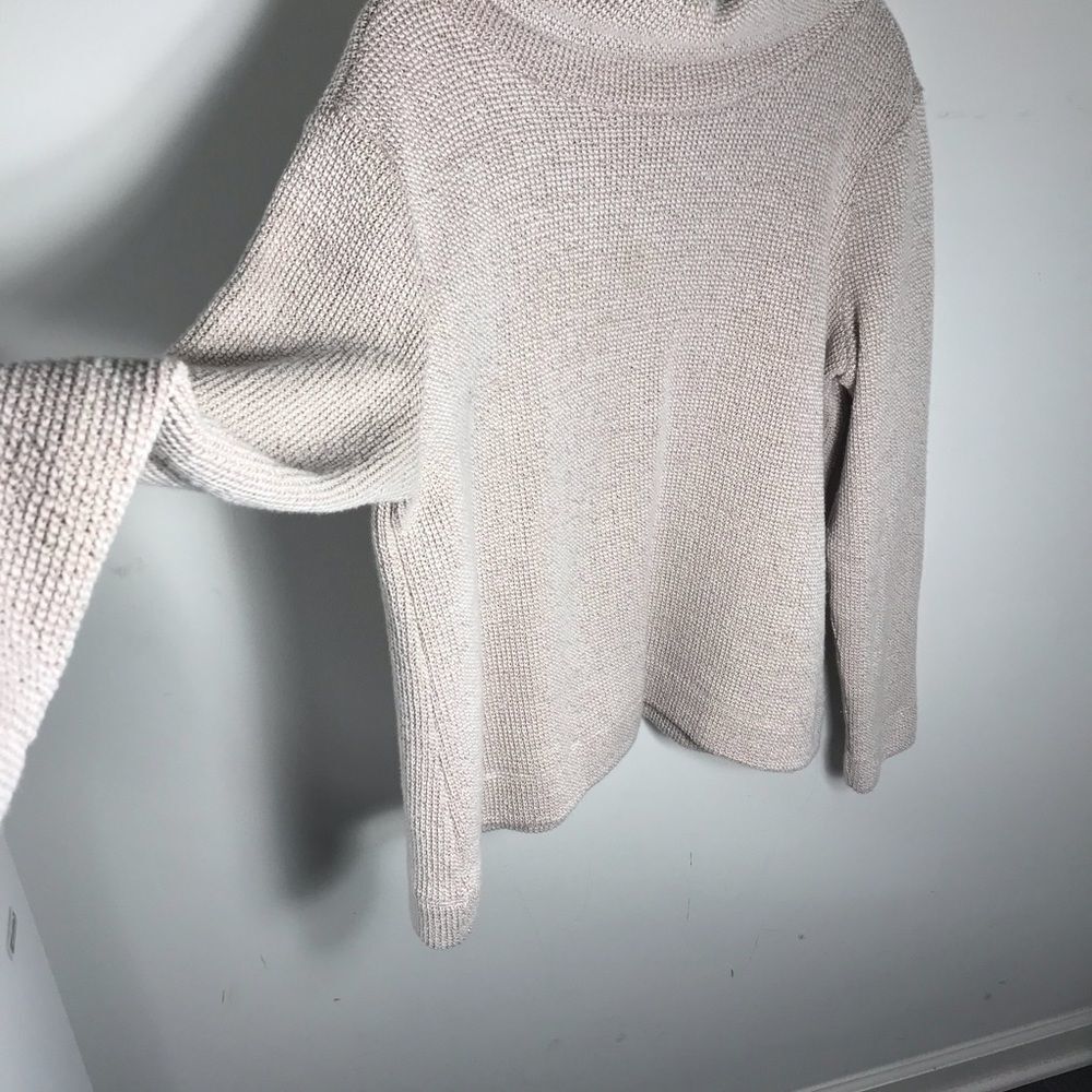 ✅Simplistic Neutral Sweater - Picture 4 of 4